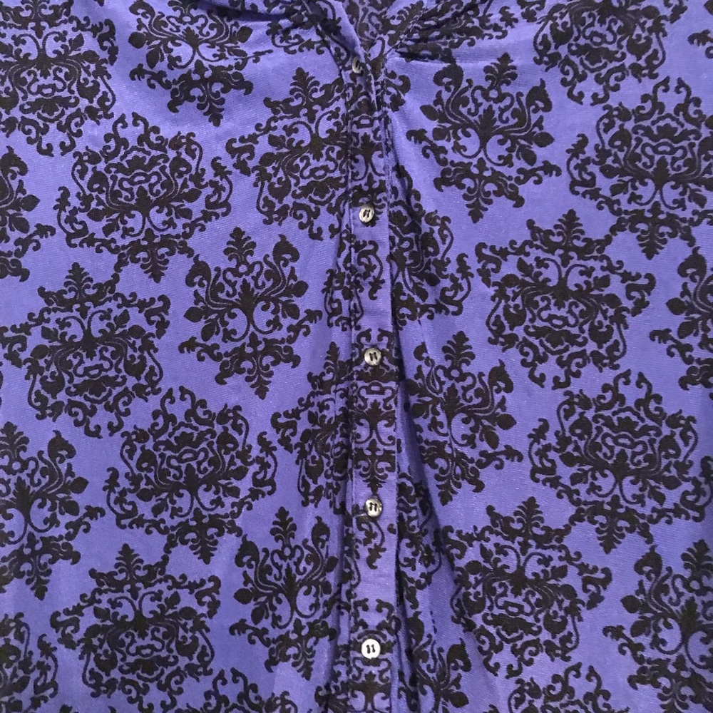 3/4 length Button Down Shirt - Picture 2 of 4